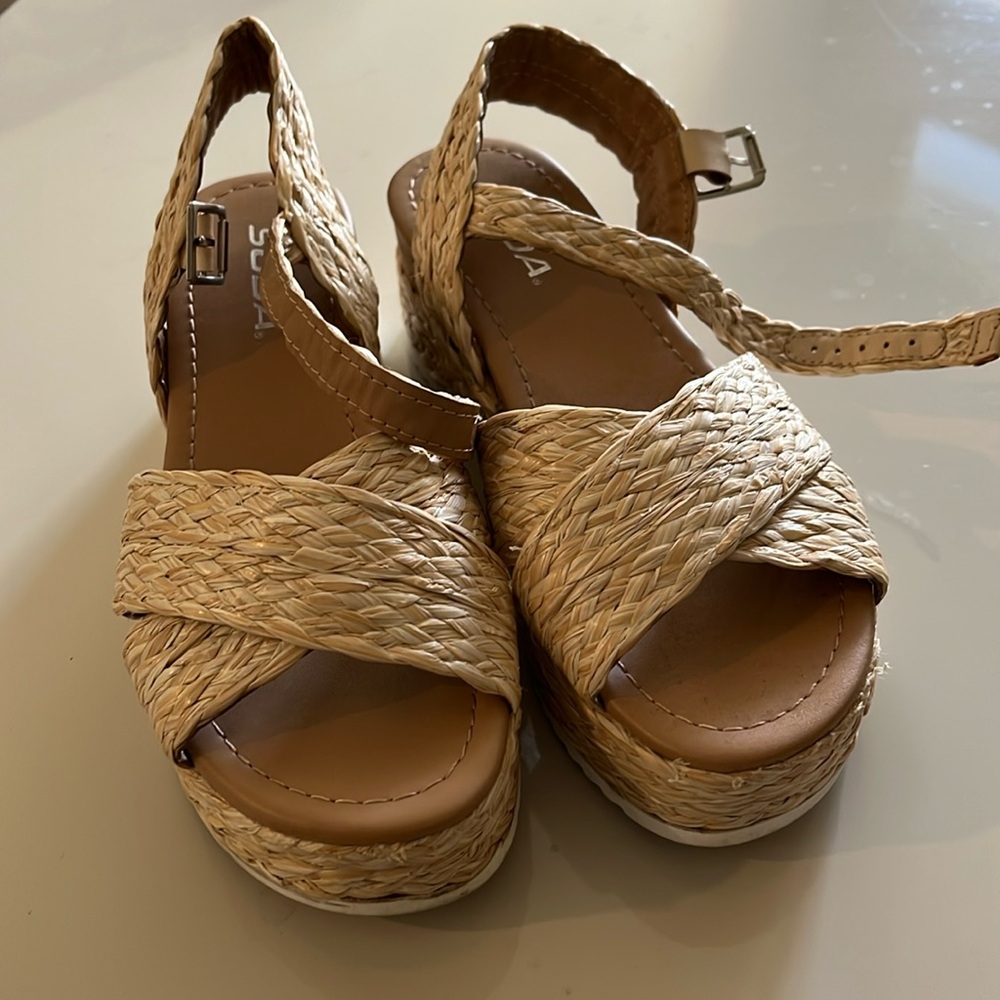 Soda wedges